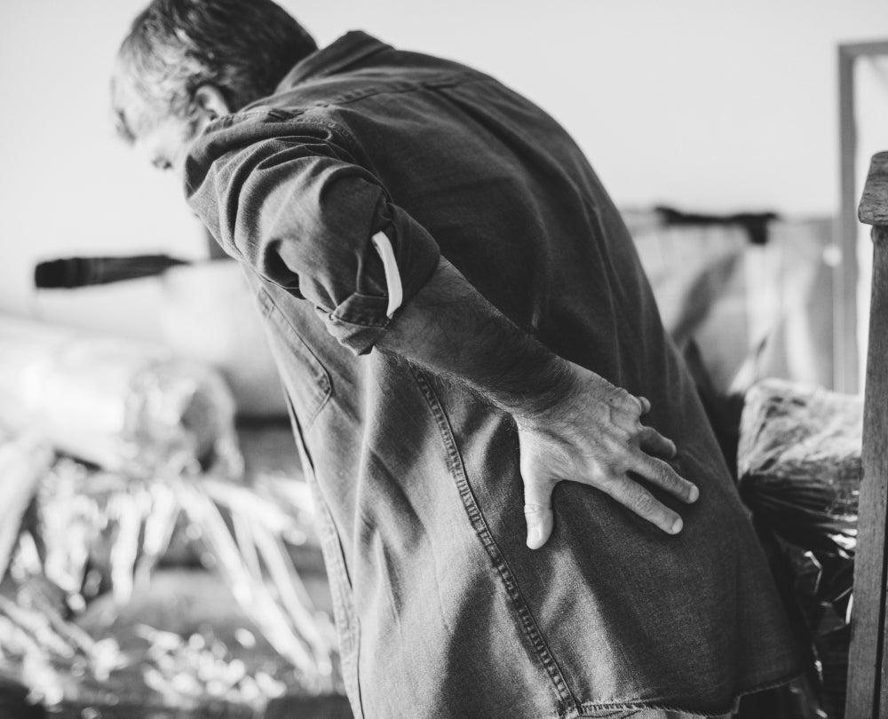 Does dehydration cause backpain?